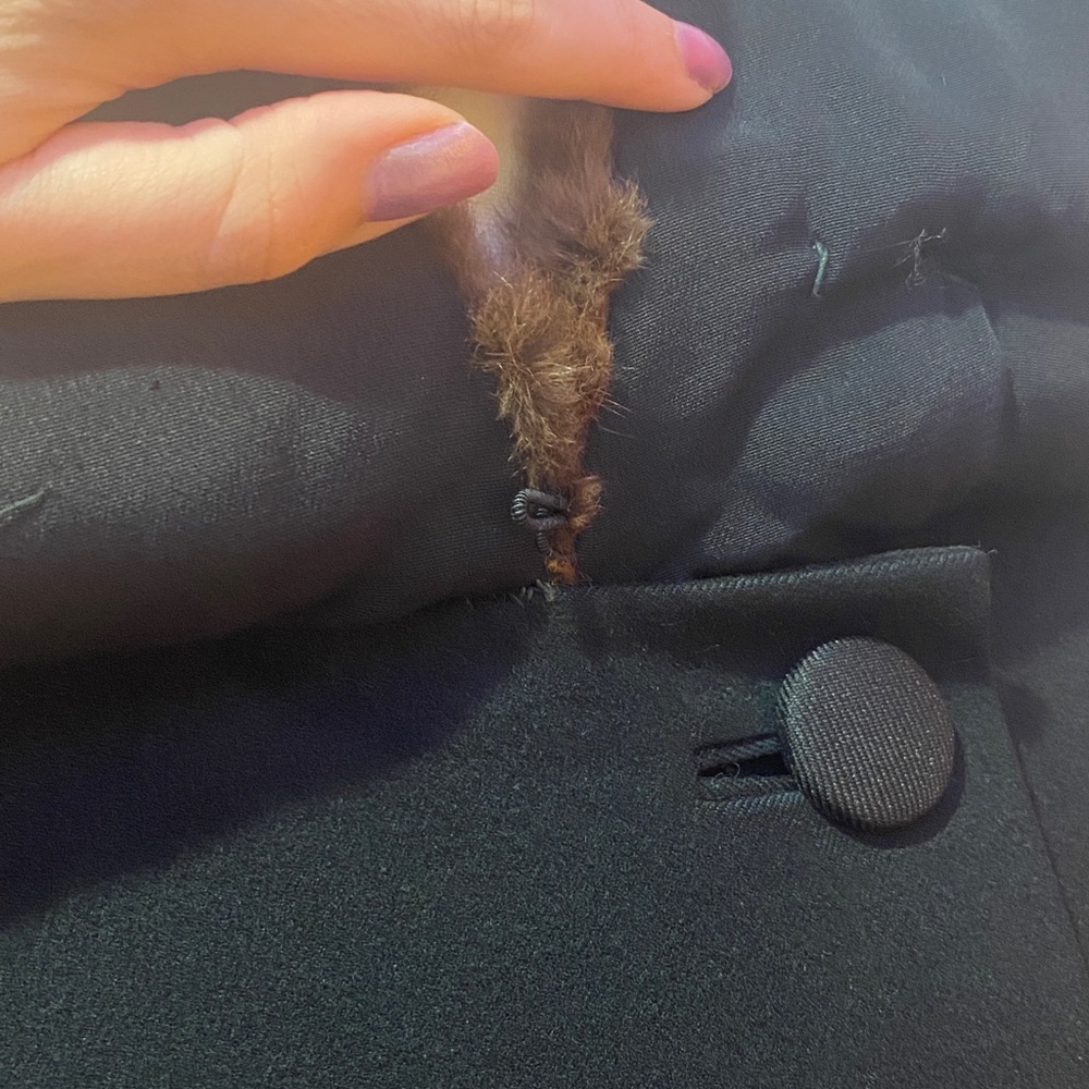 Vintage Authentic 1940s Fur Collar Coat - Picture 6 of 14